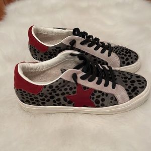Vintage Havana Gray Cheetah Sneakers